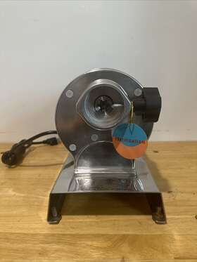 68-2201 Cabelas Comercial El Ctric Meat Grinder 120 Voltage 750 Watts #22 Motor Only