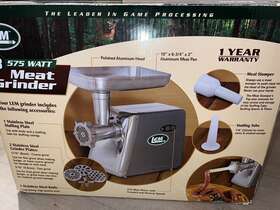 R1224 Lem #8 575 Watt Countertop Grinder Products