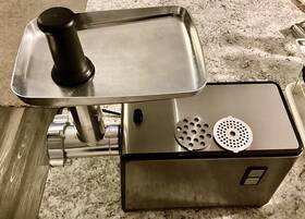 Mgn-12 Lovimela Electric Meat Grinder - Excellent Condition