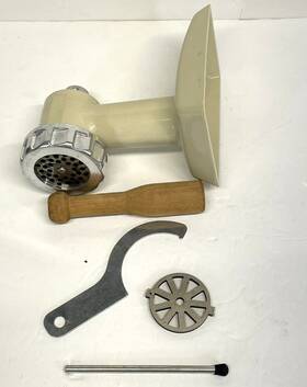 961-16e Oster Regency Kitchen Center Food Meat Grinder Head Attachment