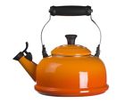 Q3101-2 Le Creuset Whistling Qt Tea Kettle Flame 630870021296