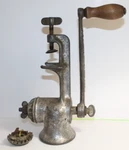 Vintage Universal No. 2 Meat Grinder Food Chopper L.f&c. New Britain Conn. Usa. Fixed Price $19.99.