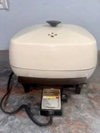 Vintage West Bend 12 Inch Electric Skillet Non Stick Made Usa 1441. Fixed Price $27.58.