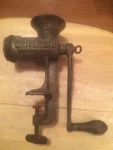 Vintage Universal Meat Chopper Grinder No. 323. Fixed Price $10.99.