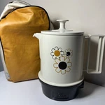 Vintage Regal Poly Hot Pot W/ Cups & Carry Bag Corded 5 Automatic Insta. Fixed Price $14.95.