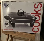 Cooks 12 X Nonstick Electric Skillet With Glass Cover, Cooking Easy Clean.. Fixed Price $35.00.