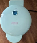 Dash Express Omelette Maker Aqua Round Nonstick 360W Electric DEC005AQ. Fixed Price $8.00.