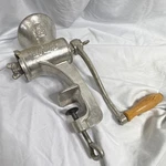 Universal No. 151 Manual Meat Grinder Cast Iron Silver With Handle. Fixed Price $24.99.