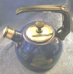 Oneida Aegean Sea Porcelain Enamel Blie Whistling Tea Water Kettle. Fixed Price $10.36.