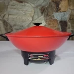 West Bend Non-stick Electric 6-QUART Wok Skillet Grill Red Lid Vintage. Fixed Price $19.95.