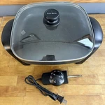 West Bend 72306 Square Electric Skillet With Non Stick Frying Pan Clear Lid. Fixed Price $27.00.