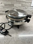 Amway Queen 12" Electric Skillet Stainless Alum Core Buffet Server Fry Pan & Lid. Fixed Price $59.99.