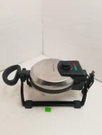 Hamilton Beach Flip Belgian Waffle Maker 26010 Non-stick Traditional Style. Fixed Price $40.00.
