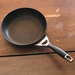 Circulon Elite Nonstick Pan Skillet 8" Saute Frying Hard Anodized Clean. Fixed Price $28.95.