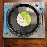 Fred & Friends M.c. Mash Tot - Rocking Beats Dj Turntable Plate Set. Fixed Price $19.00.