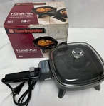 New Vintage Toastmaster Handi-pan Model 805 7" Non-stick Electric Skillet. Fixed Price $21.24.