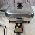 Vintage West Bend Electric Skillet 3590E Aluminum Square Nice. Fixed Price $23.00.