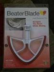 New Metro Ka-thr Attaches To All Kitchenaid Tilt-head Mixer Beater Scraper Blade. Fixed Price $16.51.