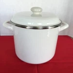 Vintage White 8.5 Quart Stock Pot Porcelain Enamel Steel Reston Lloyd. Fixed Price $37.99.