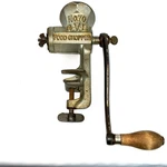 Antique Hibbard Spencer Bartlett & Co. Chicago Meat Grinder No. 70 O-v-b. Fixed Price $29.99.