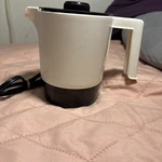 Valiant Hot Water Pot 4 Cup Electric Aluminum #39/2306X. Fixed Price $11.40.