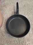 Berndes Stainless Steel Skillet Pan 9.5"X2.5" Non Stick Flat Bottom. Fixed Price $19.99.
