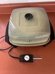 Vintage Mirro-matic Electric Buffet Server Fryer Skillet Avocado Green. Fixed Price $22.99.