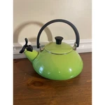 Creuset Lime Green Enamel On Steel Whistling Tea Kettle Stovetop 1.7 Qt. Fixed Price $32.00.