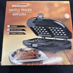 Brentwood Waffle Maker Black (TS-243). Fixed Price $19.03.