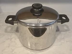 Vintage Cooks Club 18/10 Stainless Steel 8QT Stockpot Pan Steamer Lid 1994. Fixed Price $37.99.
