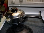 Royal Giant Waterless & Greaseless Cooking System Strainer Steamer Pan W/ Lid. Fixed Price $35.00.