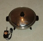 Regal Ware Colony House 12.5" Waterless Electric Skillet Fry Pan - Made In Usa. Fixed Price $89.99.