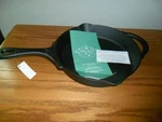 New Pioneer Woman Cast Iron Skillet Frying Pan Butterfly Handle 10 Diameter. Fixed Price $31.50.