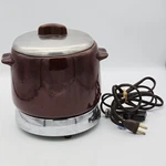 Vintage West Bend Bean Pot With Electric Warmer & Cord Works Great. Fixed Price $20.97.