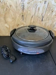Zojirushi Gourmet D'expert EP-EVC25 Electric Skillet Titanium Non Stick Surface. Fixed Price $39.99.