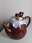 South-west Ceramics Table Tea Morning News Dark Brown 9" Pot 1990 England. Fixed Price $90.00.