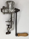 Vintage Keystone NO.10 Food Chopper, Good Hand Meat Grinder Ci Co. Usa Boyertown. Fixed Price $11.24.
