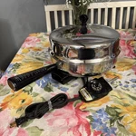 Farberware Skillet Electric Fry Pan 300-B With Lid Vintage Tested. Fixed Price $42.99.