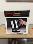 New! Chef'schoice International Cordless Electric Hot Pot 675. Fixed Price $22.00.