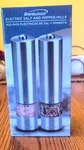 Electric Stainless Steel Salt & Pepper Ceramic Grinders Brentwood SG-2321S Nib. Fixed Price $12.00.