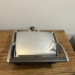 Cuisinart Griddler Express Countertop Electric Grill And Panini GP-40PC. Fixed Price $32.00.