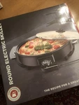 Round Electric Skillet Chef Counter CC-260-BK Sealed Box Brand New. Fixed Price $24.00.