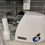 Guide Gear Heavy Duty Electric 650W Meat Grinder. Fixed Price $99.00.