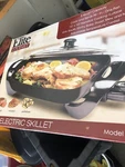 New Elite Gourmet By Maxi-matic 12" Electric Skillet Model EG-1220G Black. Fixed Price $30.00.