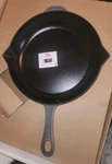 Staub Cast Iron Frying Pan 26CM Graphite Enamel Round Easy Clean *crack*. Fixed Price $85.00.