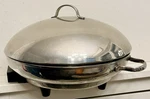 Leyse Professional 14" All Pan With High Dome Lid & Manual Model 31105. Fixed Price $16.79.