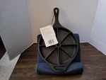 Lodge Cast Iron Cornbread Wedge Skillet Pan Divided L8CB3 9" Center Hole. Fixed Price $22.00.