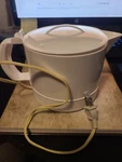White Continental Pot / Electric Kettle +boiling+coffee+tea+hot Chocolate. Fixed Price $20.00.