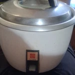 National SR-18FGN Electric Rice Cooker 600W White Silver Lid Inner Pot Aluminum. Fixed Price $39.99.