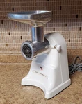 Vintage Hamilton Beach Model 1MPU Heavy Duty Meat Grinder. Fixed Price $39.99.